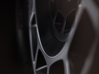 foto: Land Rover Defender OCTA_02.jpg