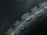 foto: Land Rover Defender OCTA_03.jpg