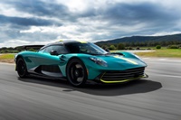 foto: Aston Martin Valhalla_06.jpg