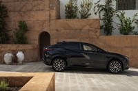 foto: Lexus RZ_02.jpg