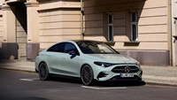 foto: Mercedes CLA híbrido_01.jpg