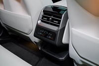foto: BMW X5 2027_28.jpg