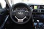 foto: Lexus IS 300h 2014 salpicadero 2 volante.jpg