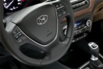 foto: Hyundai i20 2014 salpicadero volante [1280x768].jpg