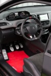foto: Peugeot 208 GTI 30-interior puesto conduccion [1280x768].jpg