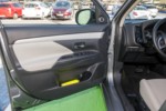 foto: Mitsubishi Outlander PHEV 2014 interior puerta [1280x768].JPG
