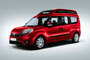 foto: Fiat-Doblo-Active-Family-Space-2015-exterior-estudio-delantera-techo-alto.jpg