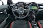 foto: MINI John Cooper Works 2015 int. salpicadero volante 2 [1280x768].jpg