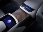 foto: Lexus LF-FC concept 32 interior asientos traseros consola.JPG