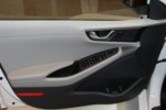 foto: 16. Hyundai Ionic Hybrid interior.JPG