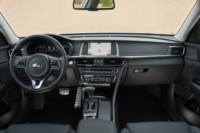 foto: 10 Kia Optima 1.7 CRDi 2016 interior salpicadero.jpg