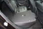 foto: 80 Infiniti Q30 2016 interior asientos traseros abatidos.JPG