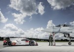 foto: 03 Audi-R18-e-tron-quattro-y-Eurofighter-Typhoon.jpg