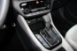 foto: 25 Hyundai Ioniq hibrido interior consola central palanca.JPG