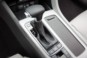 foto: 25 Kia Optima Plug-in Hybrid PHEV 2016 interior consola cambio.jpg