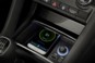 foto: 26 skoda kodiaq 2017 interior cargador inalambrico.jpg