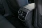 foto: 32 Peugeot 3008 GT 2016 interior asientos traseros salidas aire consola.jpg