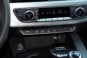 foto: 22 Audi A4 Avant 2.0 TDI 150 CV S line 2017 interior radio.JPG