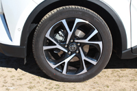 foto: 03d Toyota C-HR Hybrid 122 Dynamic Plus 2017 llanta.jpg