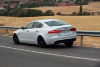 foto: 10 Jaguar XE 2.0d 180 RWD Prestige.JPG