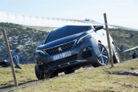 foto: 03 Peugeot 5008 SUV Trophy Autocine de Madrid RACE.jpg