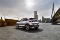 foto: 05 Kia Stonic 2017.jpg