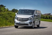 foto: 01 Opel Vivaro Plus y Tourer 2017.jpeg