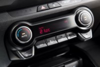 foto: 36 Kia Stonic 2017.jpg