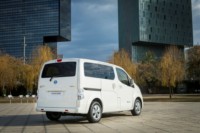 foto: 426205635_Nissan_world_premiere_of_new_longer_range_e_NV200_van.jpg