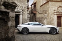 foto: 13 Aston Martin DB11 V8.jpg