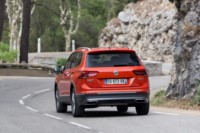 foto: 10 Volkswagen Tiguan Allspace 7 plazas 2017.jpg
