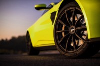 foto: 10 Aston Martin Vantage 2018.jpg