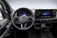 foto: 04 Mercedes Sprinter 2018 interior salpicadero.jpg