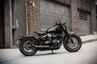 foto: 02 Triumph_Bonneville _Bobber_Black_2018.jpg