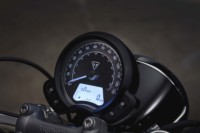 foto: 07 Triumph_Bonneville _Bobber_Black_2018 cuadro.jpg