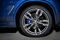 foto: 32 BMW X3 M40i 2018 llanta frenos.jpg