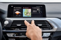 foto: 50 BMW X3 M40i 2018 interior control gestual.jpg