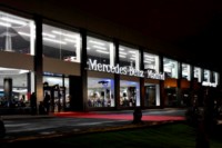 foto: 01.Concesionario Mercedes-Benz Madrid Flagship Store - Fachada principal.jpg