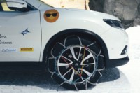 foto: 03 Comisión de Fabricantes de Neumáticos Nieve-Xanadu 2018 cadenas.jpg