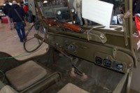 foto: 46 ClassicAuto 2018 Carros combate Jeep interior.JPG