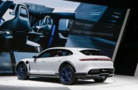 foto: 11 Porsche Mission E Cross Turismo.jpg