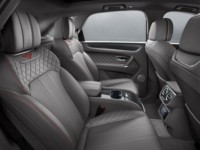 foto: 09 Bentley Bentayga V8 2018 interior asientos traseros.jpg