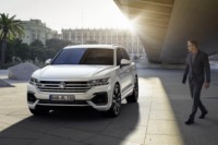 foto: 17 vw touareg r-line 2019.jpg