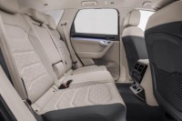 foto: 28 vw touareg 2019 interior asientos traseros.jpg