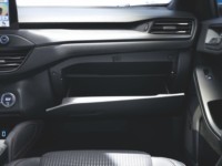 foto: 11d Ford Focus Active 2018 interior guantera.jpg