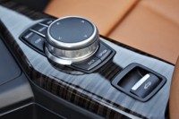 foto: bmw-serie-2-cabrio-restyling-2017 14 interior idrive.jpg