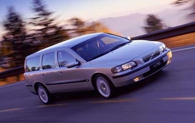 Volvo_V70_400