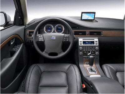 Volvo_V70_401