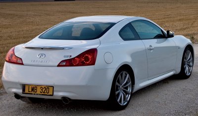 INFINITI_G37_405