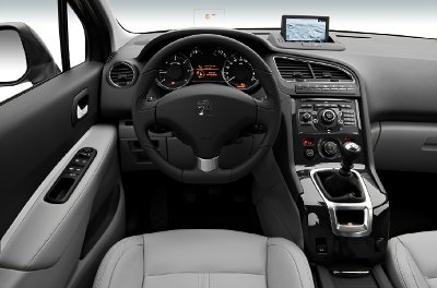 PEUGEOT_5008_402 PEUGEOT_5008_402